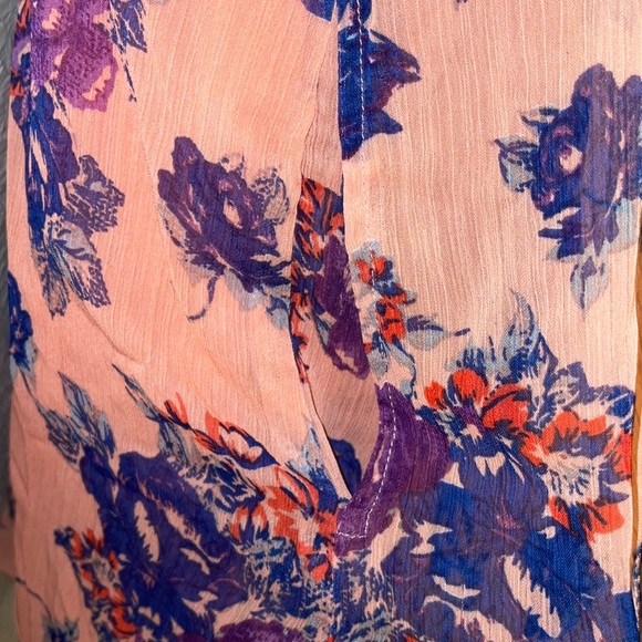 Floral Guess dress - Picture 2 of 6